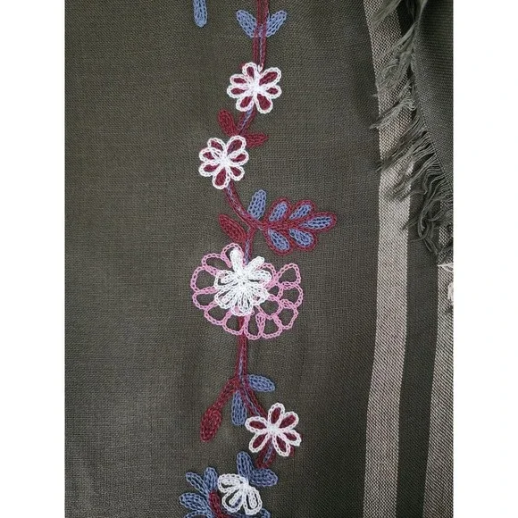 Isa & Stef Womens Embroidered Scarf Wrap Viscose Military Green Fringe 24"x74" - Picture 6 of 8